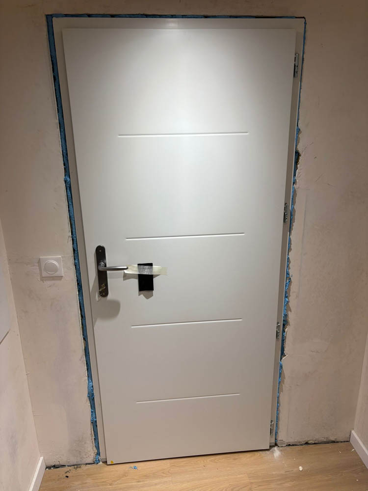 pose porte d'entrée en aluminium Solabaie - Bougival