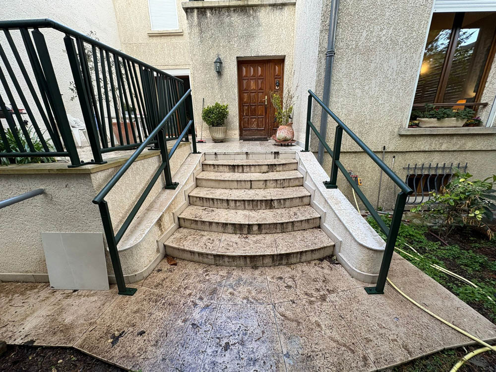Installation garde-corps et rampe d'escalier à Courbevoie
