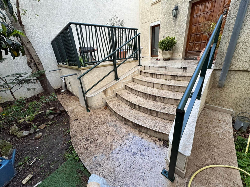 Installation garde-corps et rampe d'escalier à Courbevoie